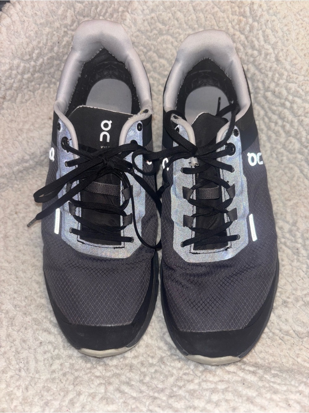 On Running ladies  Black and Gray Athletic Running Shoes